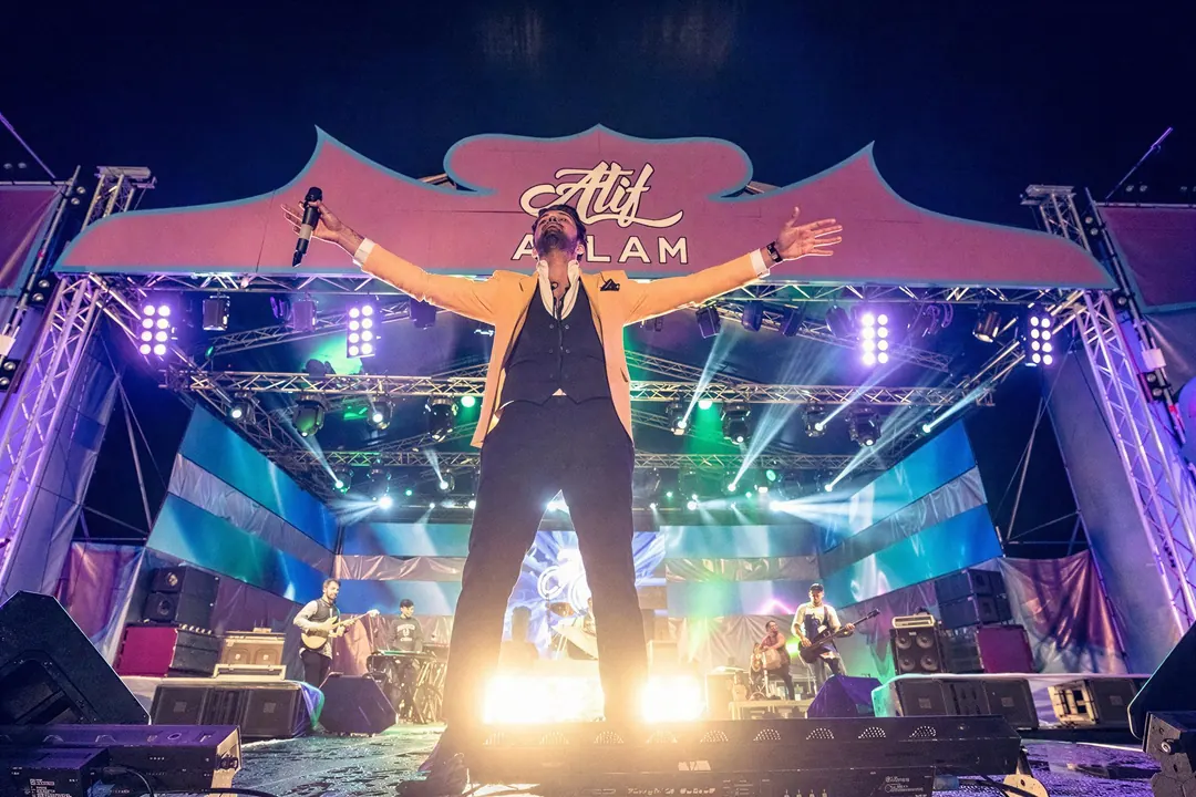 Atif Aslam live in Paramaribo
